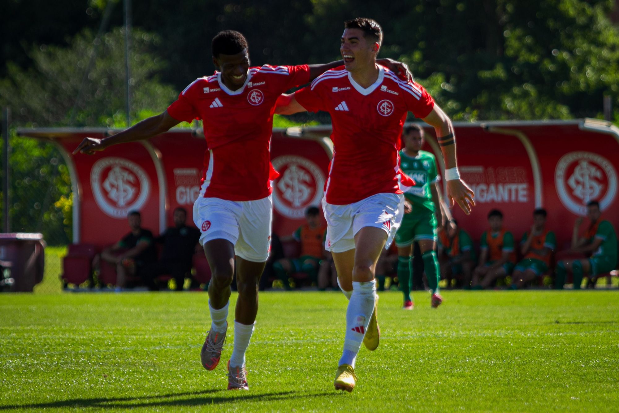 Inter garante vitória dramática sobre o Juventude na Copa FGF