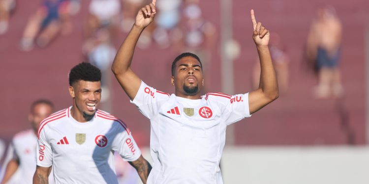 Com time reserva, Inter supera o Caxias na Serra e confirma a melhor campanha