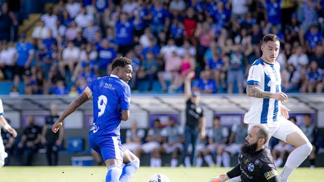 São José cede empate no final, mas define vaga em casa