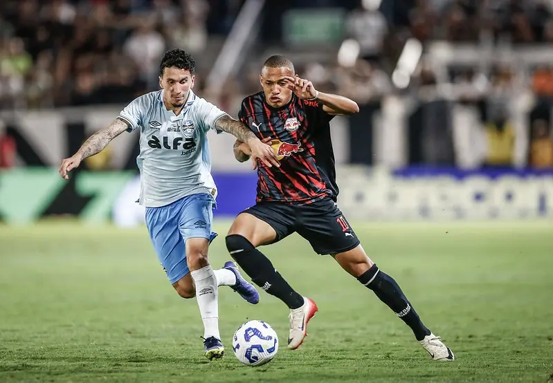 Expulsão de Kannemann e Pênalti no Último Lance: Grêmio Perde para o Bragantino e Acende o Alerta
