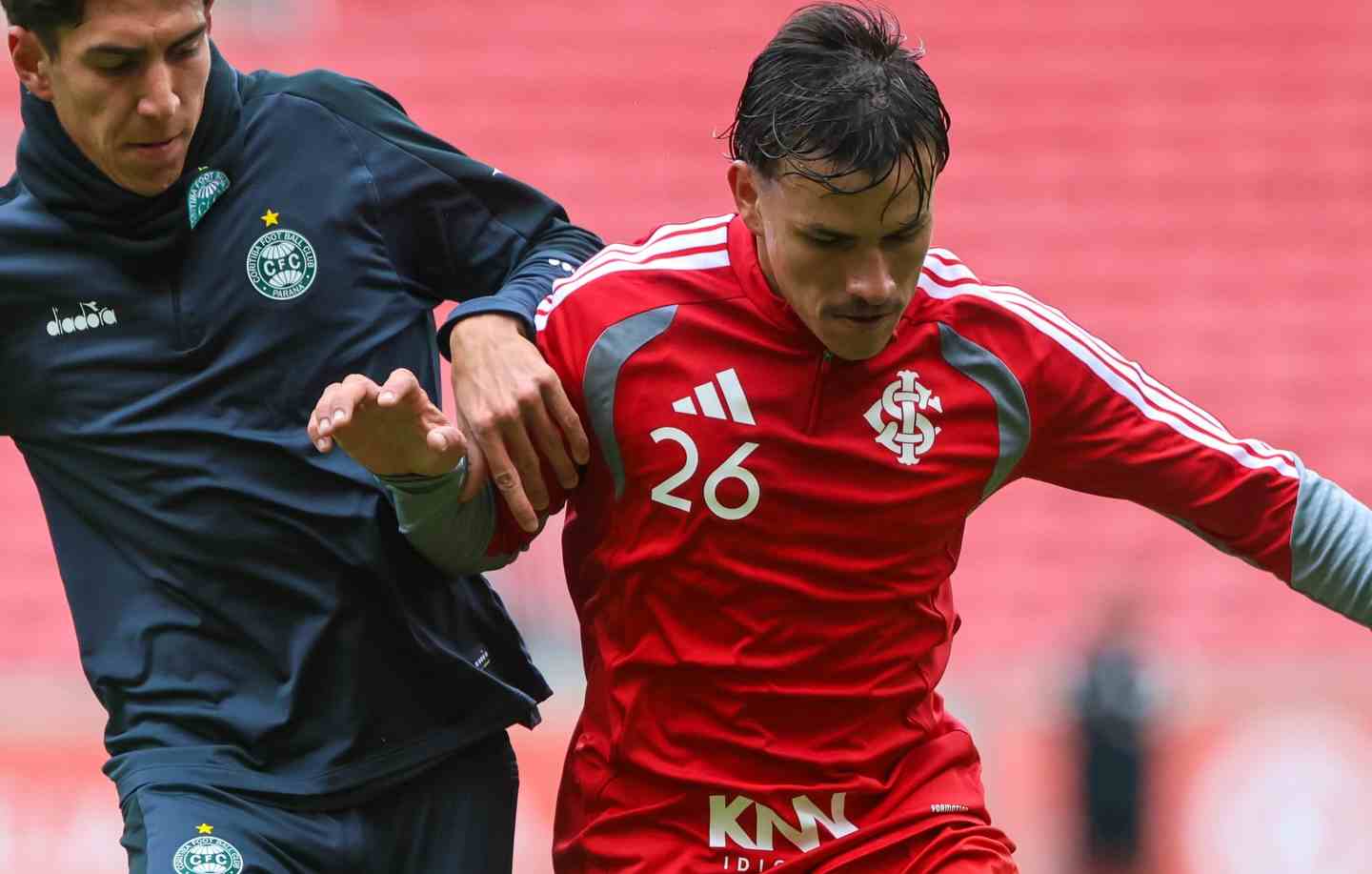 Sem Borré e com Vitinho de falso 9: veja como foi o 1º jogo-treino do Inter na pré-temporada