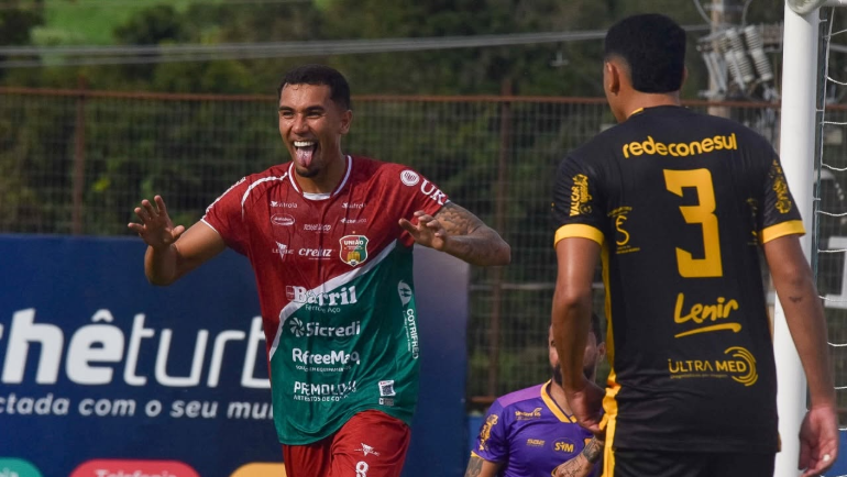 União Frederiquense goleia o Bagé, assume a ponta e fecha a 1ª rodada da Série A2