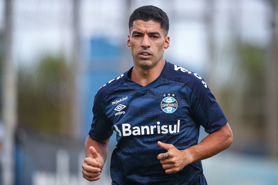 Suárez recorre à CNRD e cobra do Grêmio dívida referente a direitos de imagem