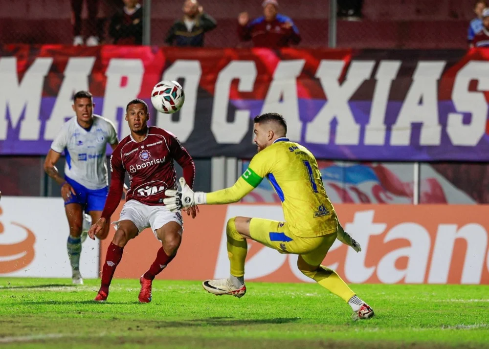 Caxias supera o Confiança no Centenário e garante os primeiros pontos na Série C