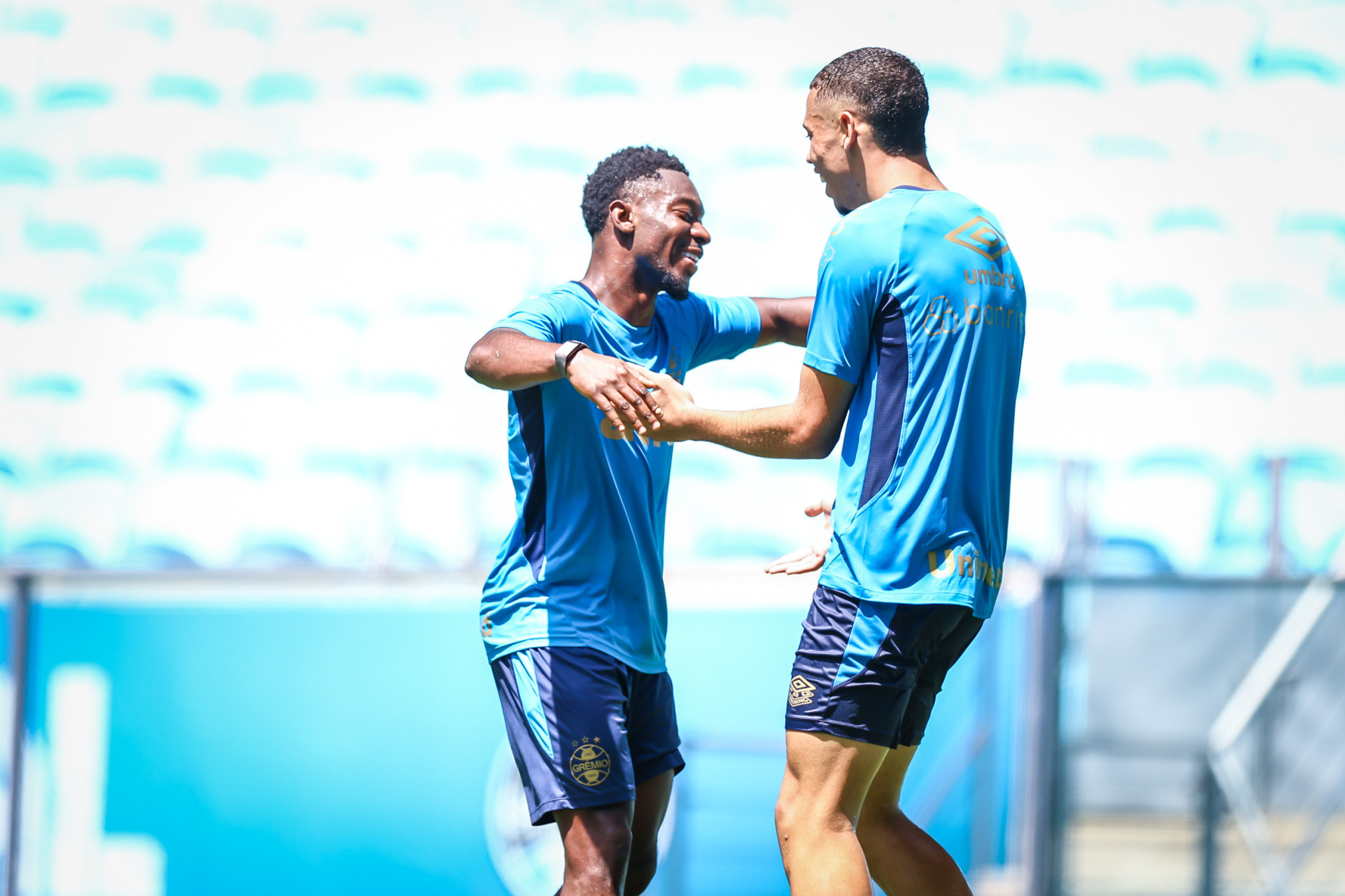 Grêmio aplica goleada de 5 a 0 no Brasil de Pelotas em jogo-treino na Arena