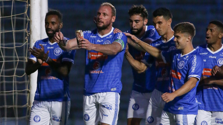 Aimoré vence o Inter e garante vaga no mata-mata da Copa FGF