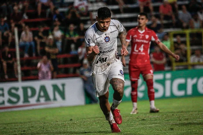 Caxias derrota o São Luiz em Ijuí e sai na frente na semifinal da Taça Farroupilha