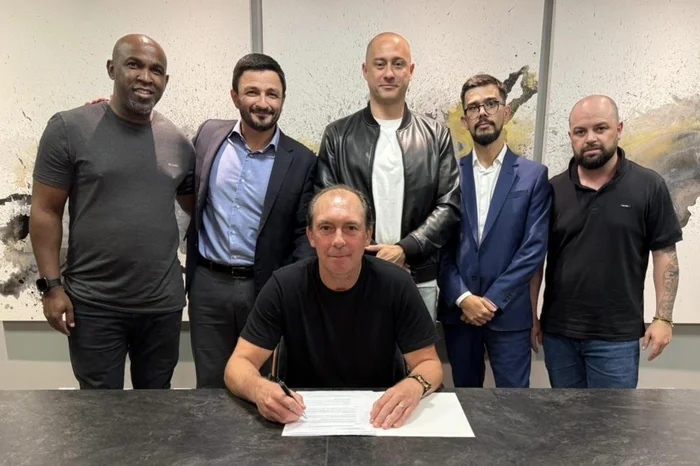 Monsoon anuncia Paulo Baier como técnico em meio à reestruturação para o Gauchão de 2026